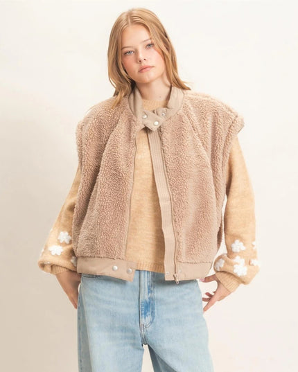 Sherpa Stand Collar Zip Up Vest Beige
