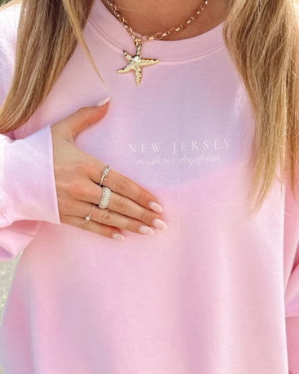 <strong>COASTAL JEWELRY - </strong>From delicate seashell accents to elegant starfish motifs and beach-inspired designs, each piece captures the relaxed, carefree feeling of summer. Our coastal jewelry collection is made to shine all season long.