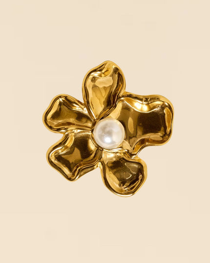 Pearl Core Flower Timeless Brooch