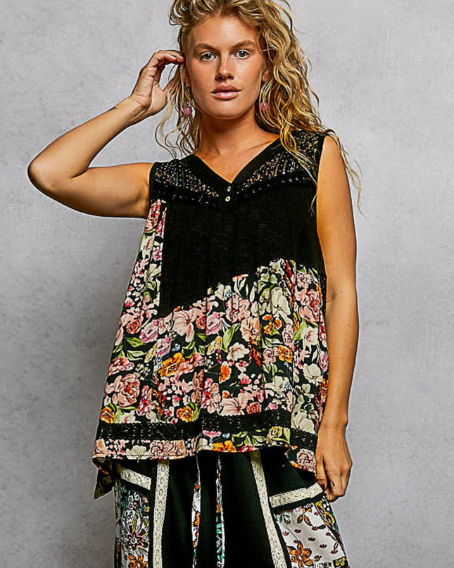 V Neck Floral Contrast Lace Sleeveless Top