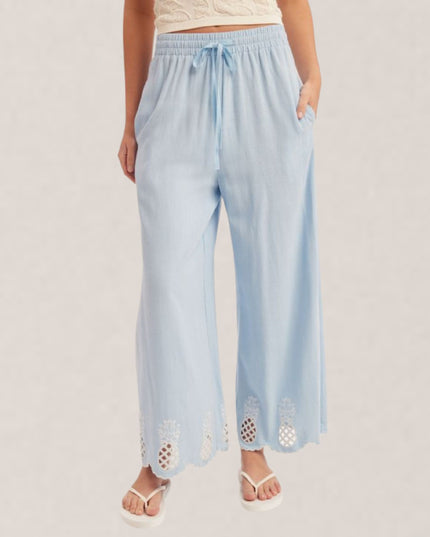 Pineapple Embroidery Elastic Waist Culottes Pants