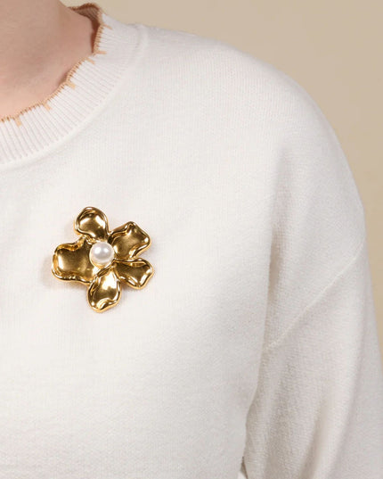 Pearl Core Flower Timeless Brooch