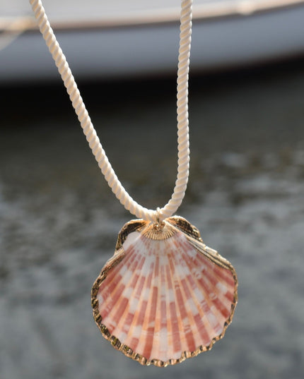 Clam Shell Pendant Cord Necklace