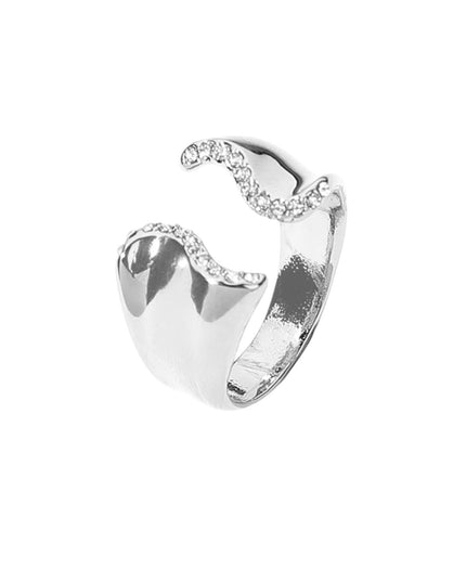 Wavy Paved Stone Tip Ring
