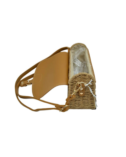 Belt Closure Leather & Structure Straw Crossbody Bag