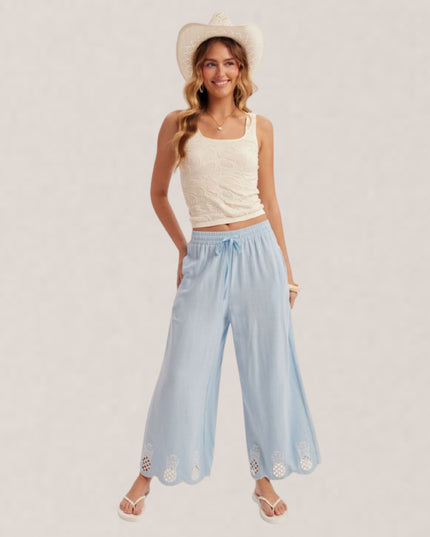 Pineapple Embroidery Elastic Waist Culottes Pants